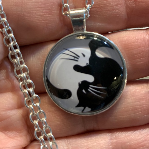 Cat yin yang necklace over the head NWOT - Picture 3 of 6